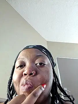 slimcate91 online show from April 12, 2:00 pm