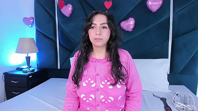 AlondraMendez online show from February 18, 4:37 am