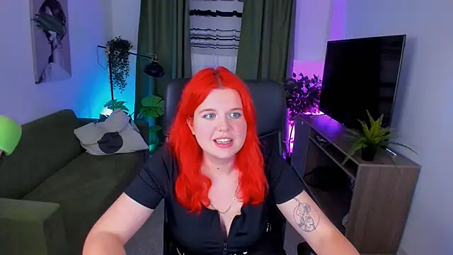 NielletaBlossom online show from December 3, 8:38 am