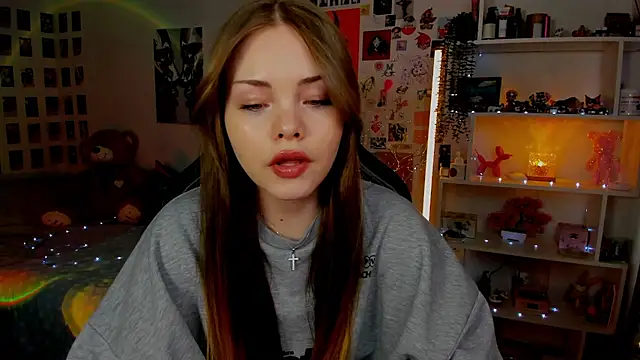 Snapshot of AkiraKatsu chatting on March 22, 12:30 pm AkiraKatsu online show from March 22, 12:30 pm