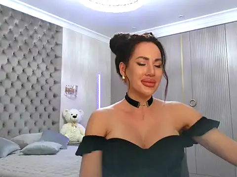 Snapshot of TianaPosh chatting on January 24, 9:58 pm TianaPosh online show from January 24, 9:58 pm