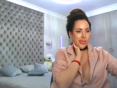 Snapshot of TianaPosh chatting on February 27, 10:31 pm TianaPosh online show from February 27, 10:31 pm