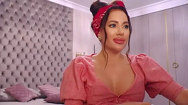 Snapshot of TianaPosh chatting on September 20, 8:21 pm TianaPosh online show from September 20, 8:21 pm