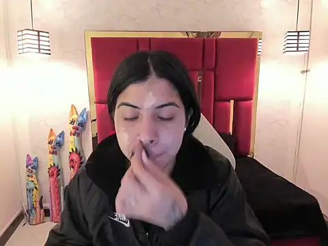 Snapshot of Violet_m chatting on September 26, 11:47 am Violet m online show from September 26, 11:47 am