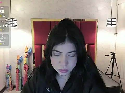 Snapshot of Violet_m chatting on October 12, 11:53 am Violet m online show from October 12, 11:53 am