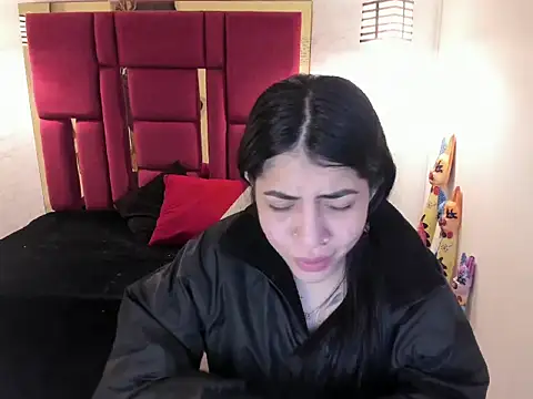 Snapshot of Violet_m chatting on October 24, 11:50 am Violet m online show from October 24, 11:50 am