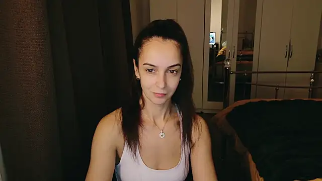 karlaolivia online show from December 8, 8:36 pm