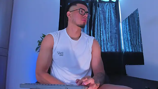 thaddeus king online show from June 8, 2:17 pm