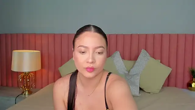 NathRossi online show from March 17, 9:45 pm