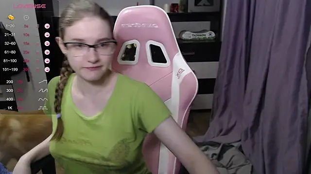 Tomato Tease online show from December 31, 1:04 am