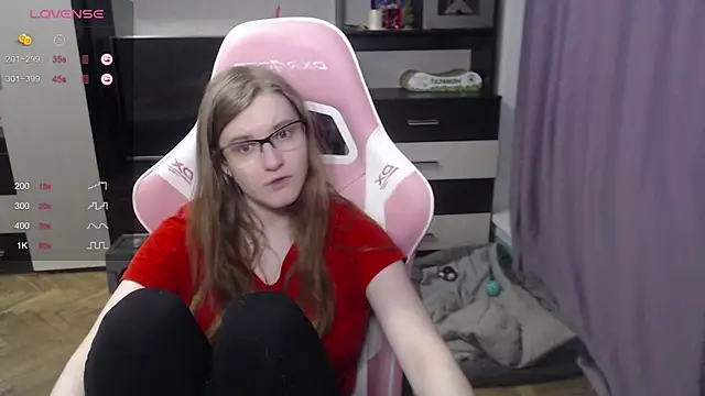 Tomato Tease online show from January 3, 9:05 pm