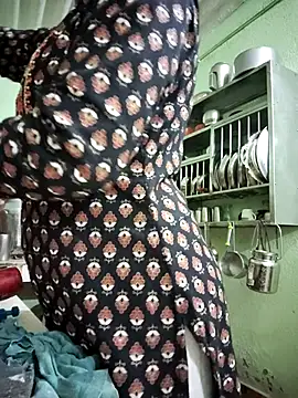 Snapshot of Kashish_SC chatting on March 10, 2:37 pm Kashish SC online show from March 10, 2:37 pm