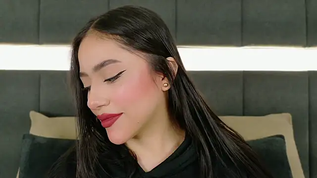 nicolle pierce online show from October 14, 2:40 pm