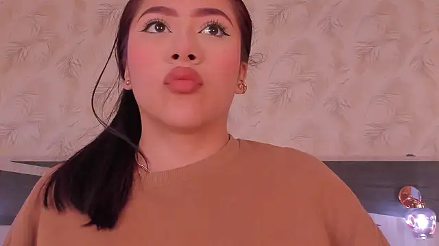 nicolle pierce online show from February 28, 1:23 pm