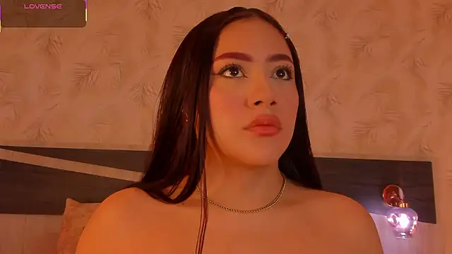 nicolle pierce online show from March 12, 1:50 pm