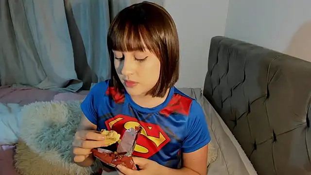Mia blaiir online show from June 11, 12:32 am