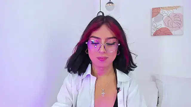 Snapshot of samantha__fairy chatting on December 5, 8:22 pm samantha fairy online show from December 5, 8:22 pm