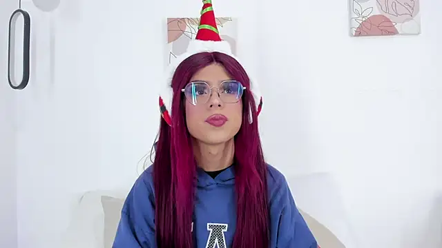 Snapshot of samantha__fairy chatting on December 24, 1:50 pm samantha fairy online show from December 24, 1:50 pm