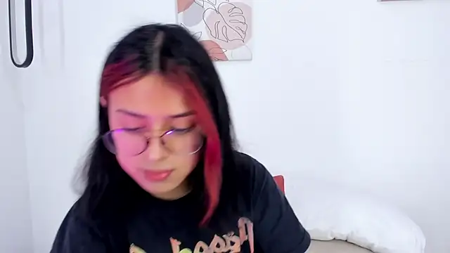 Snapshot of samantha__fairy chatting on January 7, 4:05 pm samantha fairy online show from January 7, 4:05 pm