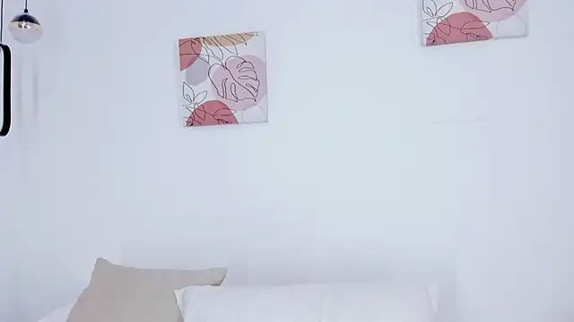 Snapshot of samantha__fairy chatting on January 13, 6:38 pm samantha fairy online show from January 13, 6:38 pm