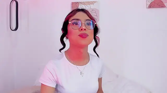 Snapshot of samantha__fairy chatting on February 2, 4:22 pm samantha fairy online show from February 2, 4:22 pm