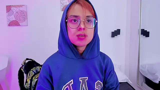 Snapshot of samantha__fairy chatting on February 15, 1:27 pm samantha fairy online show from February 15, 1:27 pm