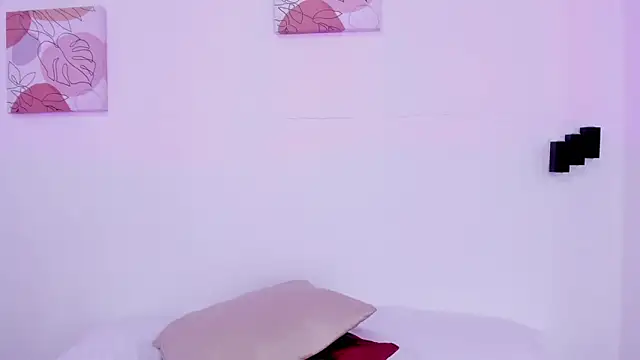 Snapshot of samantha__fairy chatting on March 9, 4:11 pm samantha fairy online show from March 9, 4:11 pm