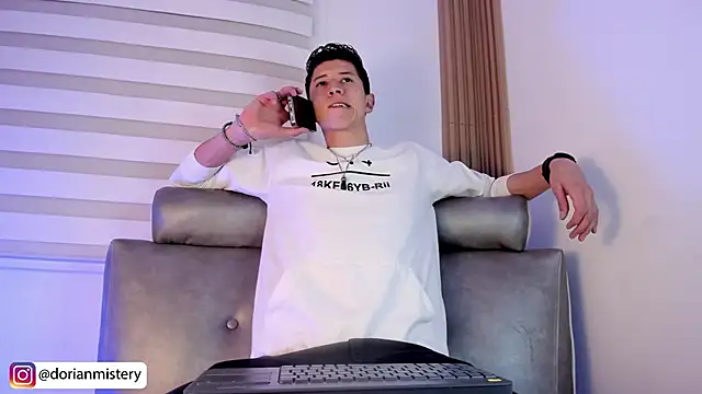 Dorianmistery2322  online show from February 18, 12:39 am