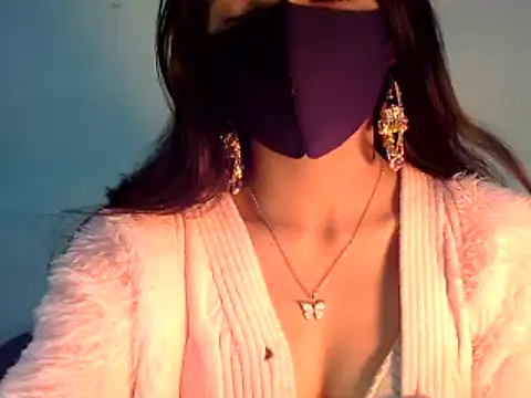 Cute Alaina online show from January 11, 11:46 pm