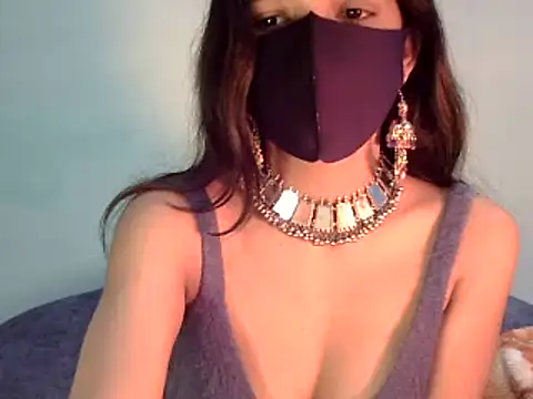 Cute Alaina online show from January 28, 3:25 am