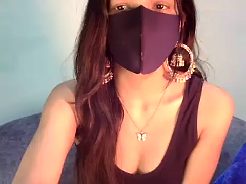 Cute Alaina online show from February 3, 1:52 am