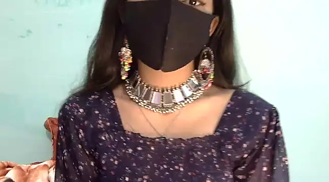 Cute Alaina online show from March 2, 1:36 am