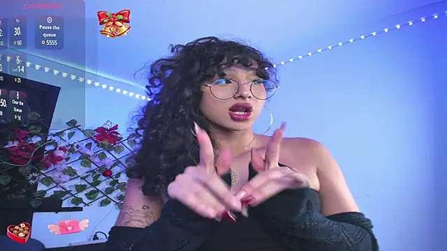 Snapshot of Heka_Prudence chatting on December 15, 6:51 am Heka Prudence online show from December 15, 6:51 am