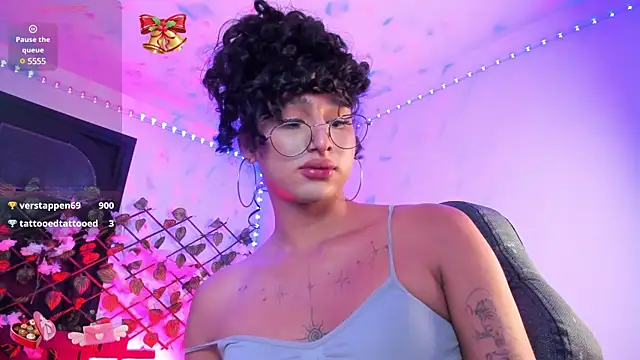 Snapshot of Heka_Prudence chatting on February 5, 8:11 am Heka Prudence online show from February 5, 8:11 am