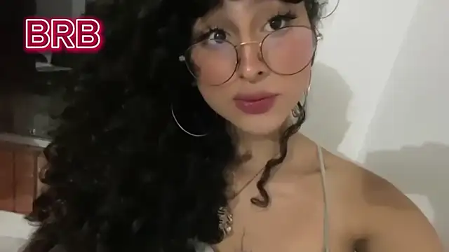 Snapshot of Heka_Prudence chatting on February 13, 4:22 am Heka Prudence online show from February 13, 4:22 am