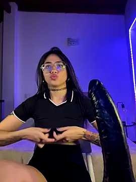 Snapshot of soygalaof chatting on December 22, 2:30 am soygalaof online show from December 22, 2:30 am