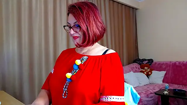 Snapshot of EdithCharm chatting on October 8, 3:42 pm EdithCharm online show from October 8, 3:42 pm