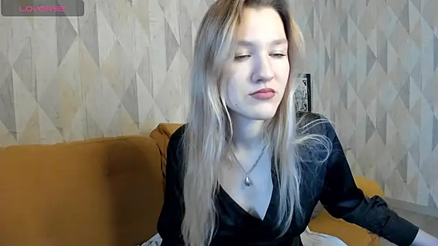 Mariel Brown online show from December 22, 8:16 am
