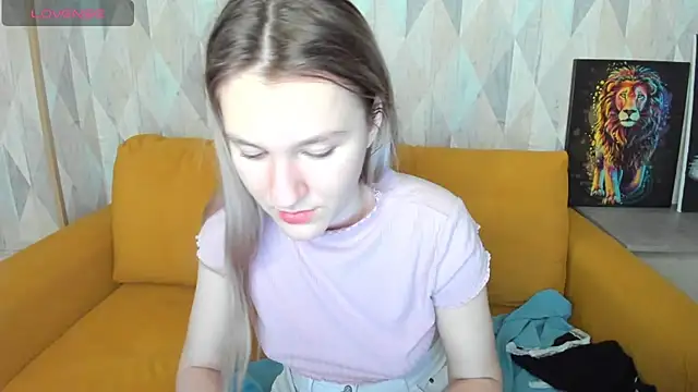 Mariel Brown online show from January 3, 8:21 am