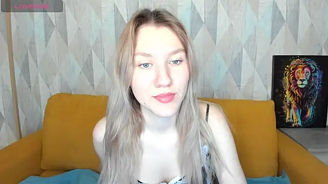 Mariel Brown online show from January 4, 1:21 am