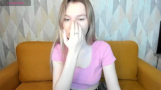 Mariel Brown online show from January 23, 8:25 am