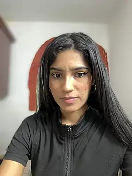 chiarabrielle00 online show from July 11, 7:44 am