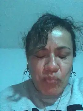 Snapshot of gipsela_gomez chatting on April 8, 2:33 am gipsela gomez online show from April 8, 2:33 am