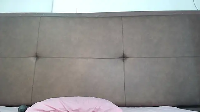 Snapshot of Sharon_Bunny_ chatting on December 7, 8:49 pm Sharon Bunny online show from December 7, 8:49 pm