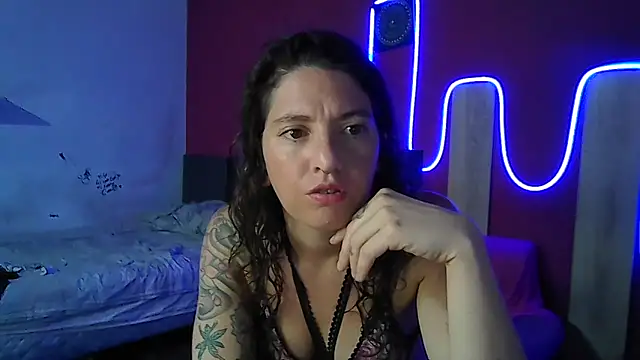 sweetbabyass online show from February 5, 7:40 pm