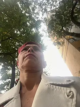 MireyaTorresGu online show from February 8, 9:36 pm