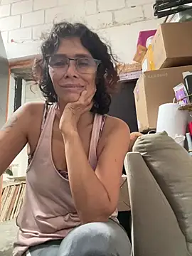 Snapshot of MireyaTorresGu chatting on June 15, 12:40 pm MireyaTorresGu online show from June 15, 12:40 pm
