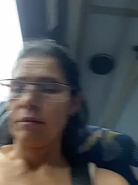 MireyaTorresGu online show from June 24, 1:43 pm