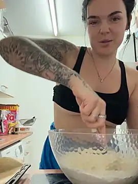 yorkshiregal online show from November 11, 8:09 pm