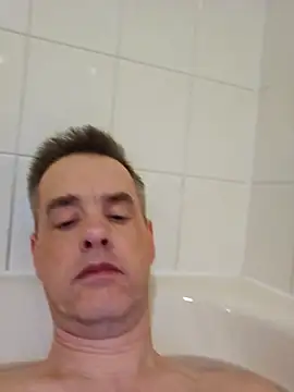 Hectorthyssen1 online show from February 18, 8:14 pm